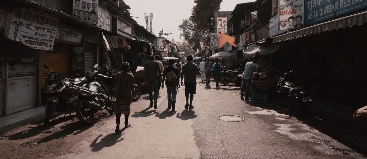The Rhythm of Mumbai - A Vibrant Megacity in India Directed by Dennis Schmelz 2019