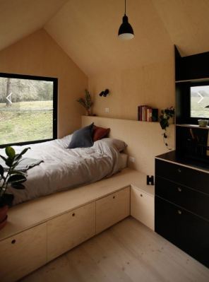 Tiny Off Grid Eco House From Fresh Prince Australia bedroom