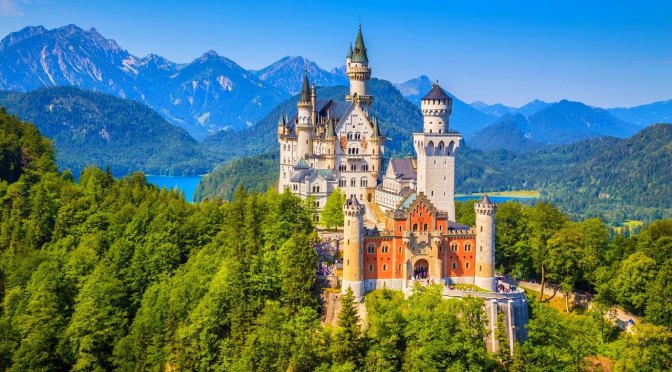 Travel & Architecture: “Neuschwanstein Castle” Bavaria, Germany (Video)