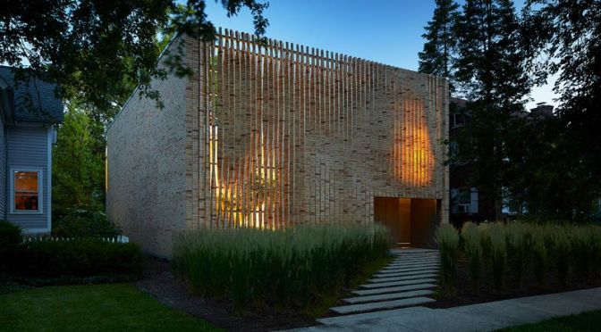 Architecture: ‘Lipton Thayer Brick House’ In Evanston, Illinois (Video)