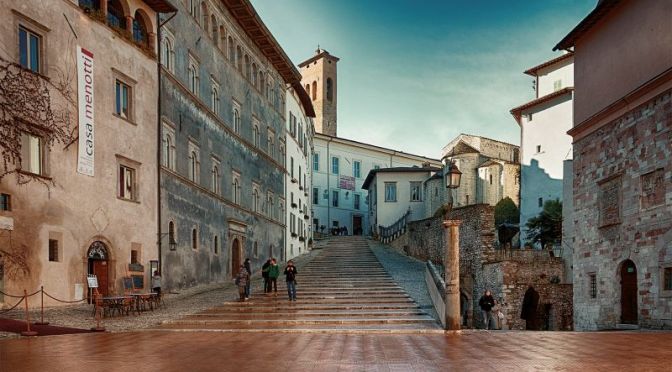 Walking Tours: Spoleto, Umbria, Italy (Video)