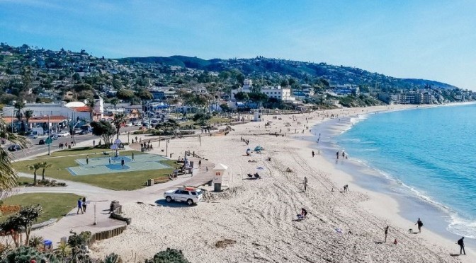 Aerial Views: Laguna Beach In California (4K)