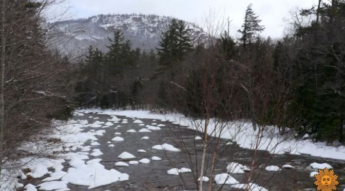 Travel & Nature: Snowfall In New Hampshire (Video)