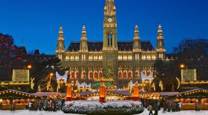 Walking Tours: Christmas In Vienna, Austria (Video)