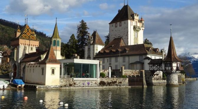 Walks: ‘Oberhofen am Thunersee’ In Switzerland