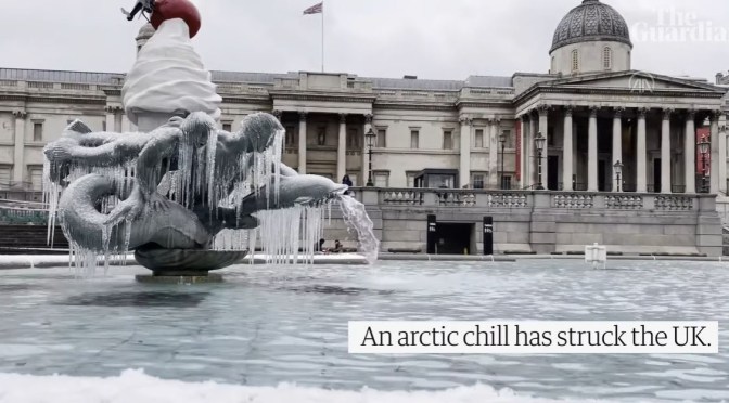 Winter Views: ‘Icicles On  Fountain In TRAFALGAR SQUARE’, London (Video)