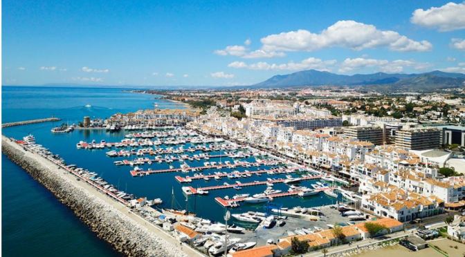 Walks: ‘Puerto Banús – Marbella, Spain’ (Video)