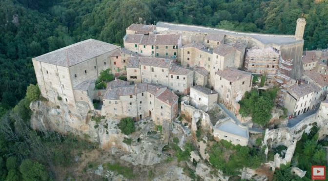 Village Walks: ‘Sorano – Central Italy’ (4K Video)