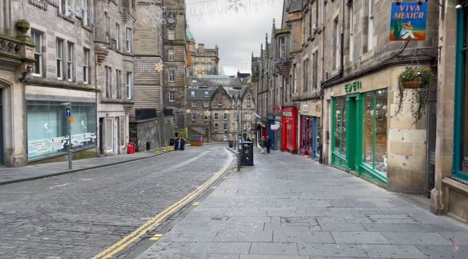 Walking Tour: ‘Edinburgh – Capital Of Scotland’ (4K)