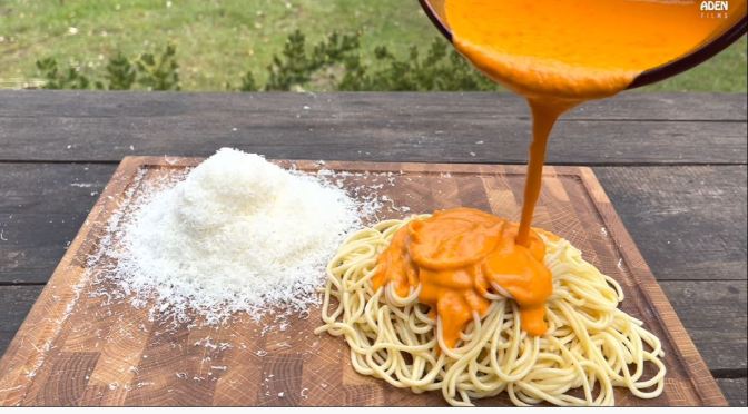 Culinary Arts: Tomato, Bell Pepper, Olive Oil & Pecorino Cheese Pasta