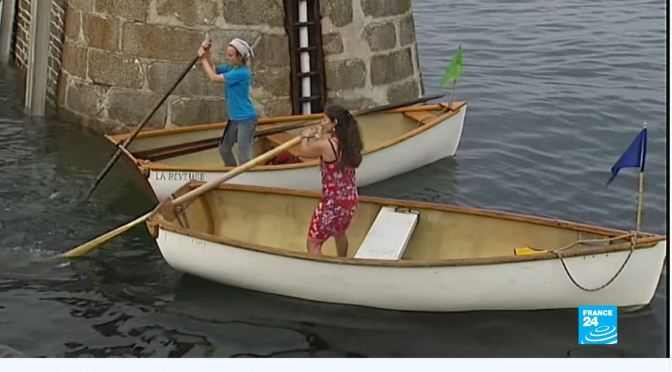 Views: Stern Sculling On French Island Of Groix