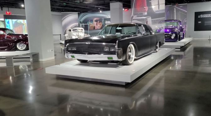 Los Angeles: Petersen Automotive Museum (4K)