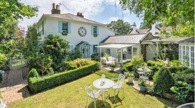 English Cottages: ‘Micro-Hamlet’ Of Dulwich, UK