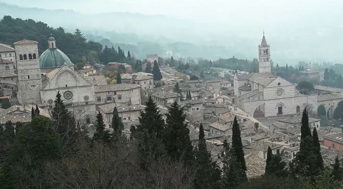 Hilltop Village Tours: Assisi In Umbria, Italy