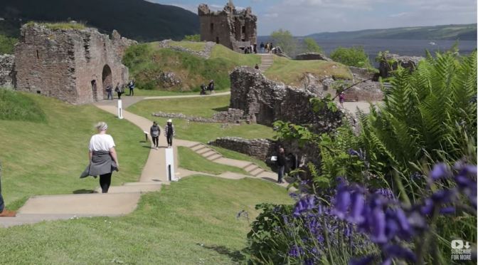 Tours: Urquhart Castle On Loch Ness, Scotland