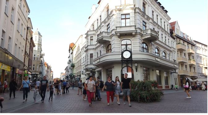 City Walking Tour: Toruń – Northern Poland (4K)