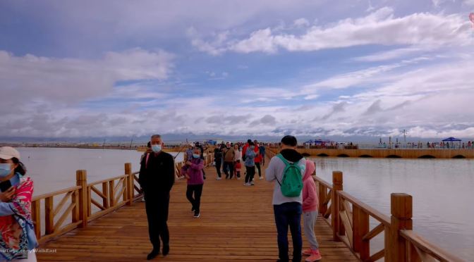 Walking Tour: Chaka Salt Lake In Qinghai, China (4K)