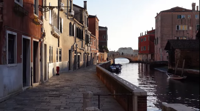 Walking Tour: Dorsoduro District In Venice, Italy (4K)