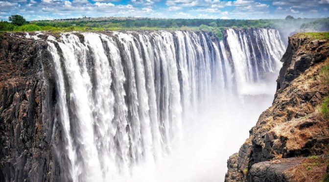 Views: Victoria Falls In Zambia And Zimbabwe (4K)