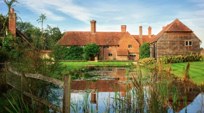 English Architecture: Arts And Crafts Willards Farm In Surrey & Sussex
