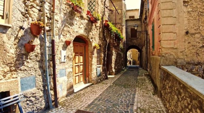 Village Walks: Guarcino In Lazio, Central Italy (4K)