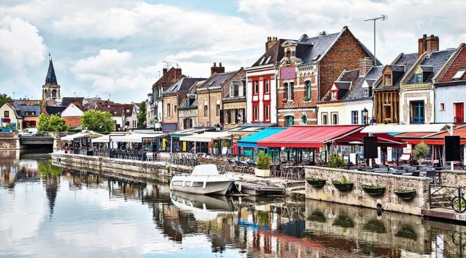 Walking Tours: Amiens In Northern France (4K)