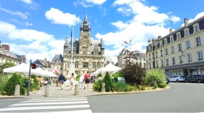 Walking Tour: Compiègne In Northern France (4K)