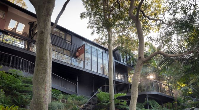 Home Design: Crane Lodge In Palm Beach, Australia