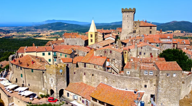 Village Walks: Capalbio In Grosseto, Western Italy