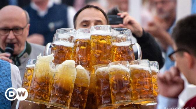 Oktoberfest Views: What It’s Like To Be A Beer Server