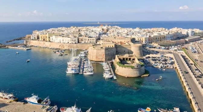 Walking Tour: Gallipoli In Puglia, Southern Italy