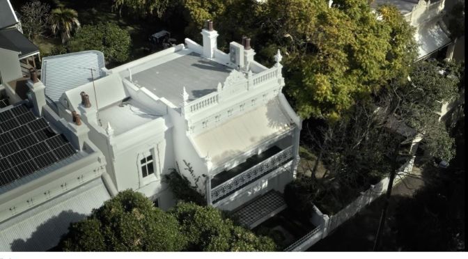 Architecture Tour: Grove House In Sydney, Australia