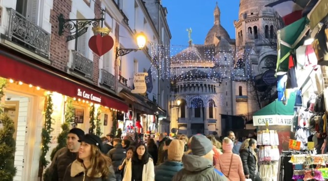 Holiday Walking Tour: The ‘Montmartre’ In Paris (4K)