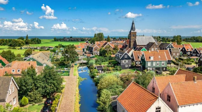 Travel Tour: The Island Of Marken, Netherlands (8K)