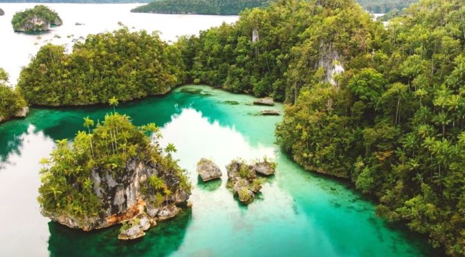 Travel: Kaimana Islands In West Papua, Indonesia (4K)