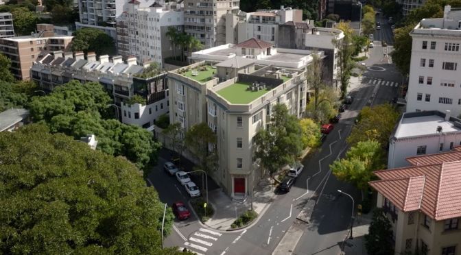 Design Tour: ‘Solid Air’ Apartment In Sydney