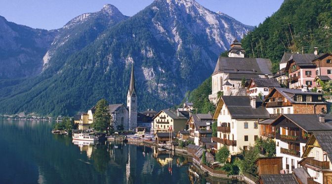 Travel: A Walking Tour Of Hallstatt In Austria (8K)