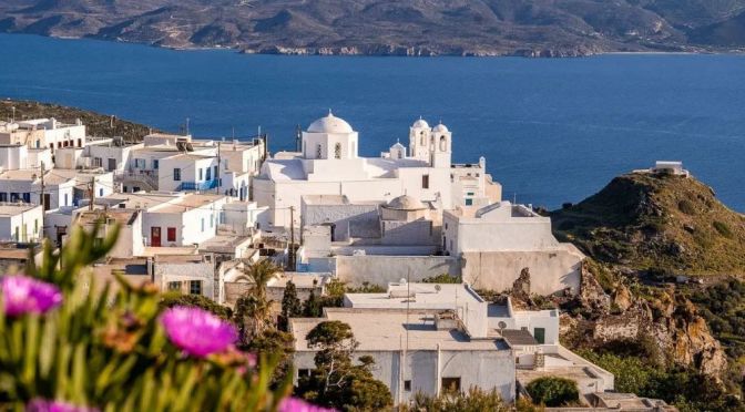 Travel Tour: The Cyclades Island Of Milos In Greece