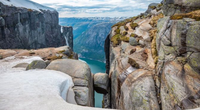 Adventure Hiking: The Kjeragbolten In   Norway