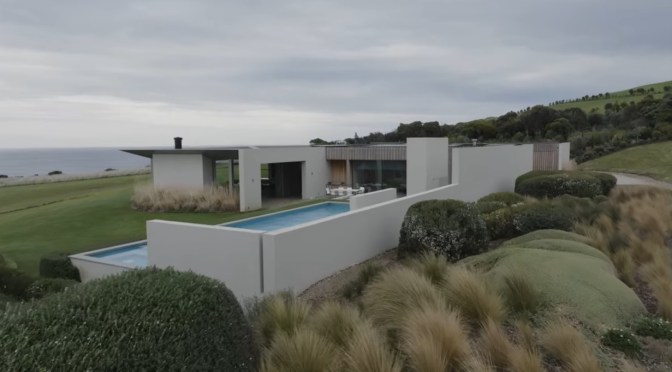 Architecture: Peninsula House, Victoria, Australia